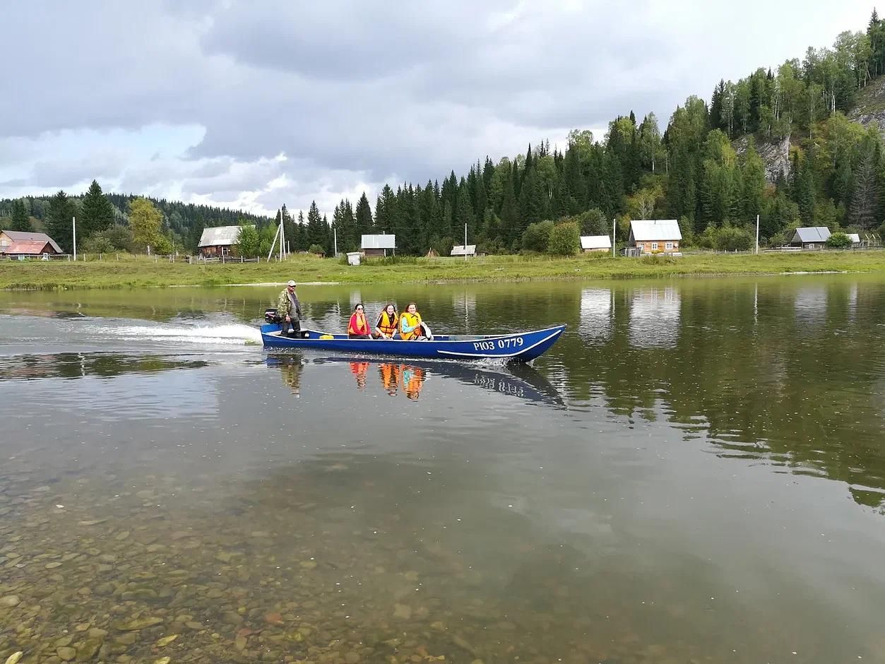 Карчитский замок+Пасека. Приключение на моторной лодке.